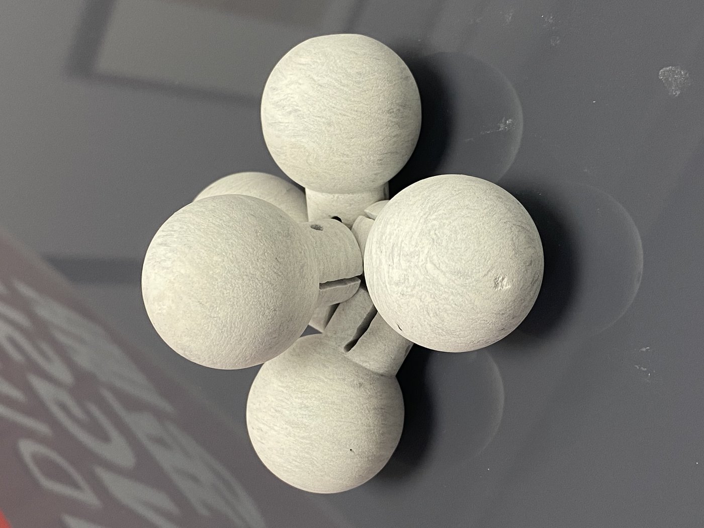 不粘铝硅酸钙球体部件